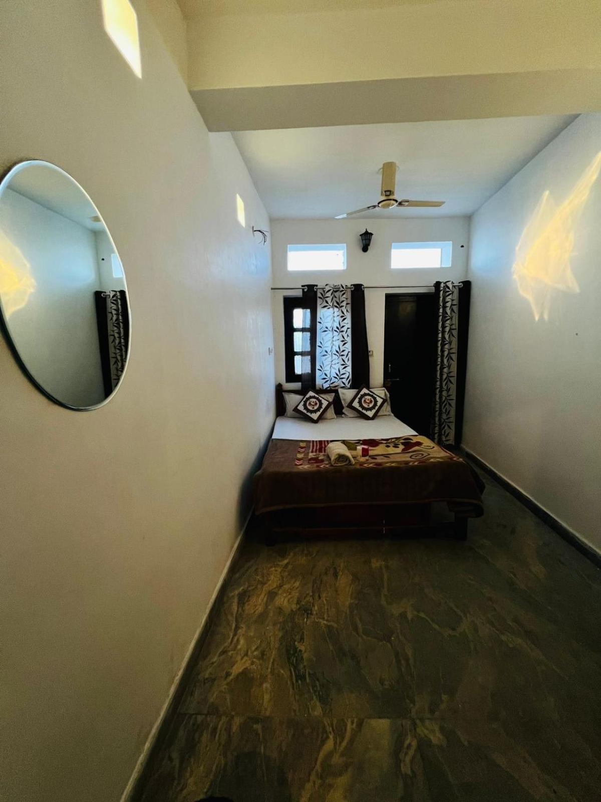 Suri Guest House Pushkar Exterior photo
